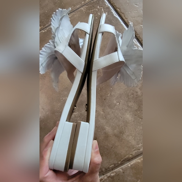 Sandals - Picture 3 of 5